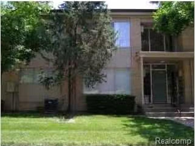 Condo for rent in Southfield