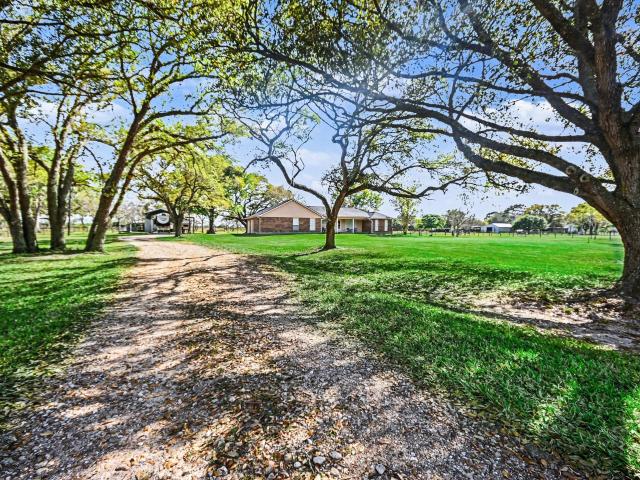 Property for sale in Damon, Texas