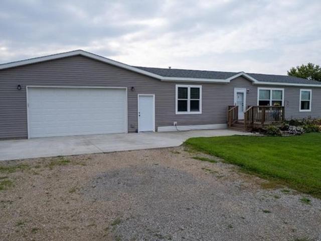 House for sale in Alden, Minnesota