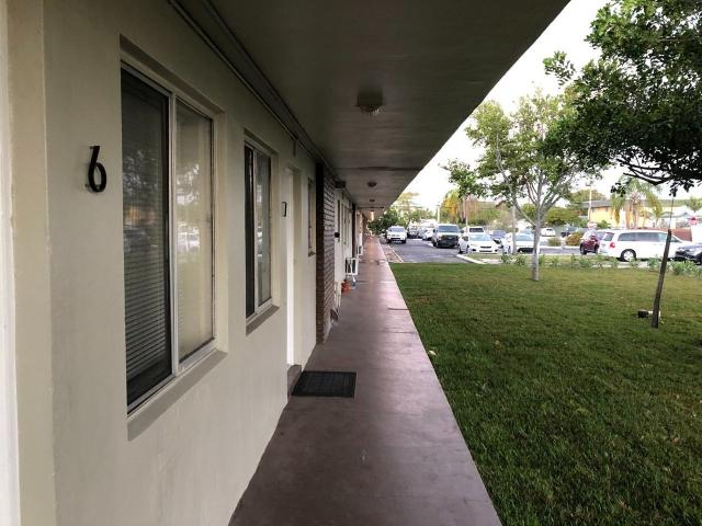 Apartment for rent in Hollywood, Florida