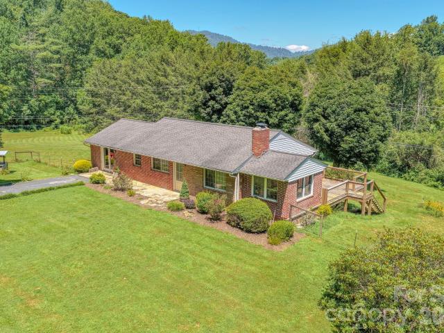 House for sale in Bakersville, North Carolina