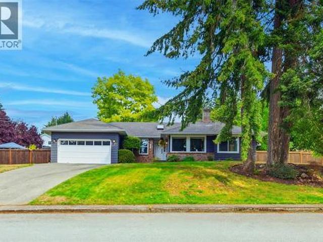 House for sale in Clayoquot, British Columbia