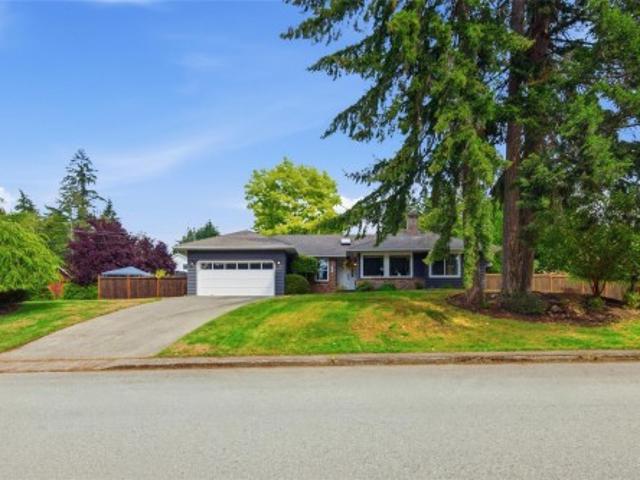 House for sale in Clayoquot, British Columbia