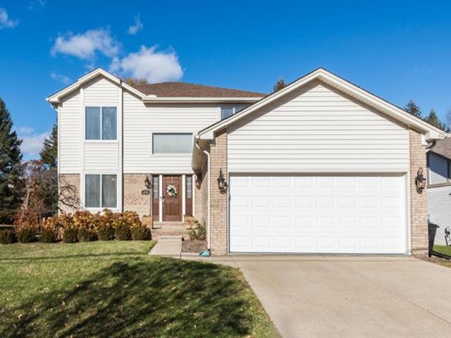 House for sale in Troy, Michigan