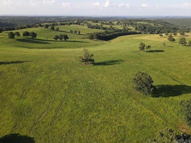 Farm for sale in Ark