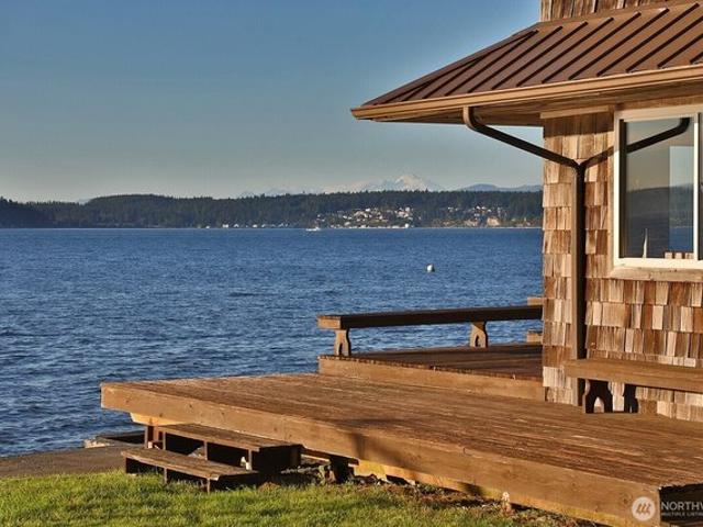 House for sale in Langley, Washington