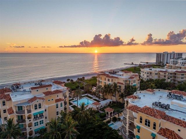 Condo for sale in Longboat Key, Manatee County