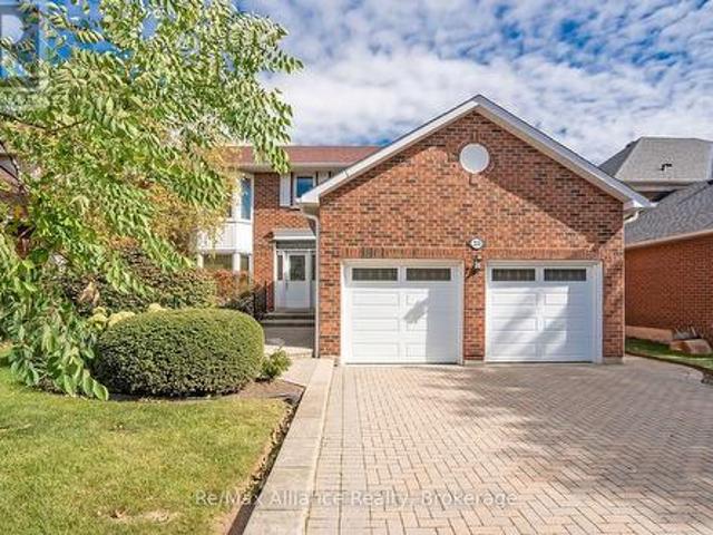 House for sale in Oakville, Golden Horseshoe