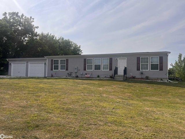 House for sale in Fairfield, Iowa