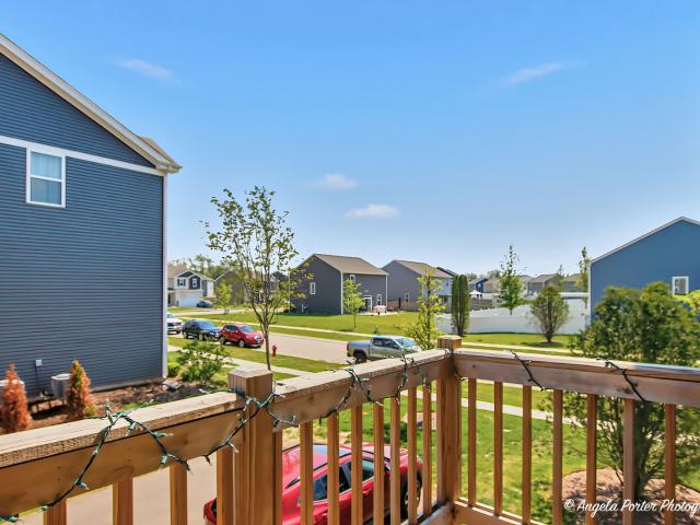 Townhouse for sale in Mchenry, Illinois