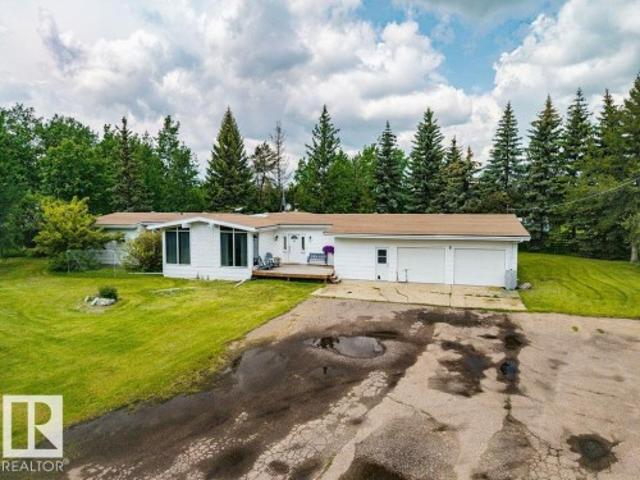 House for sale in Alberta