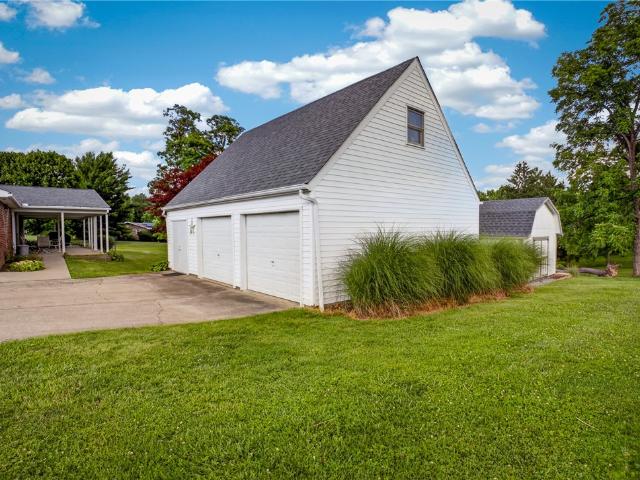 House for sale in Avella, Pennsylvania