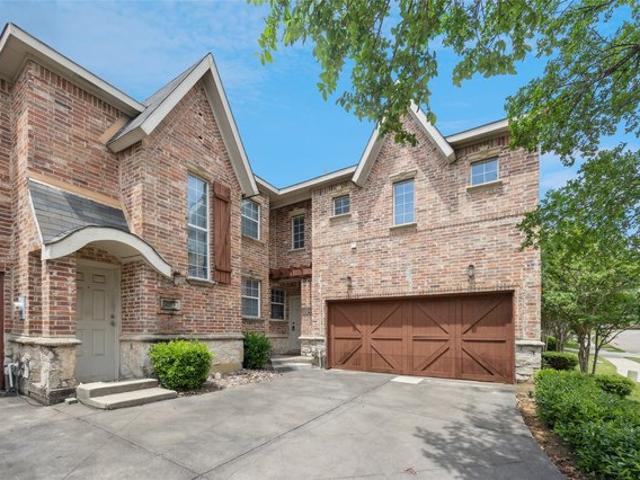 Townhouse for sale in Carrollton, Dallas County