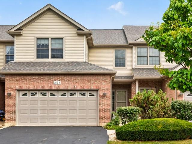 Townhouse for sale in Dekalb, Illinois