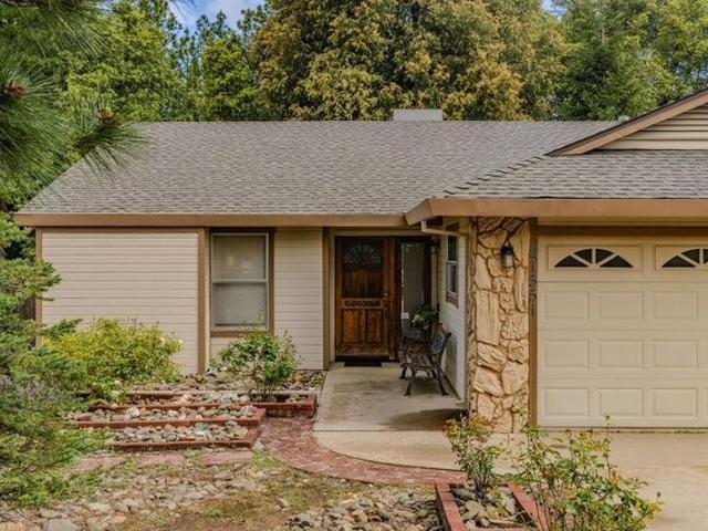 House for sale in Pine Grove, California