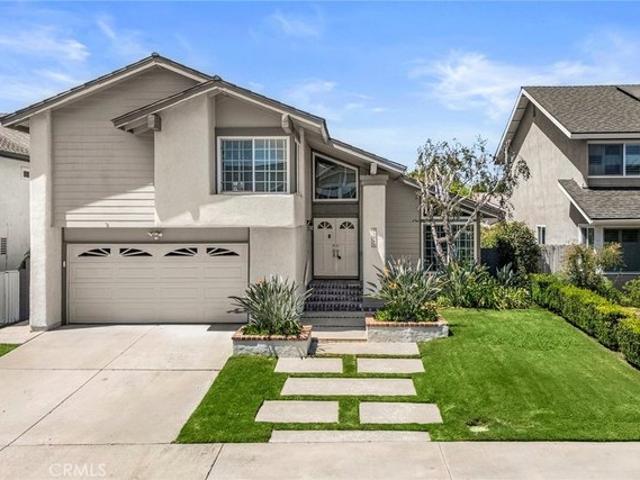 House for sale in Forest Creek Community, Lake Forest