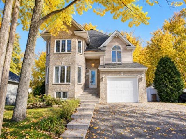 House for sale in Laval-Ouest, Laval (région administrative)