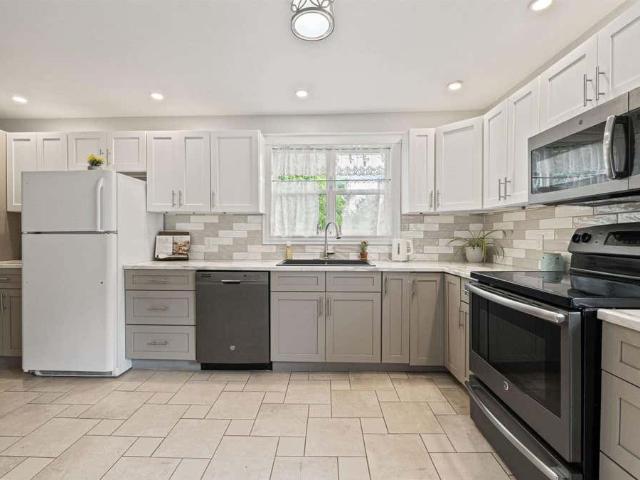 House for sale in Beaver Bank, Nova Scotia