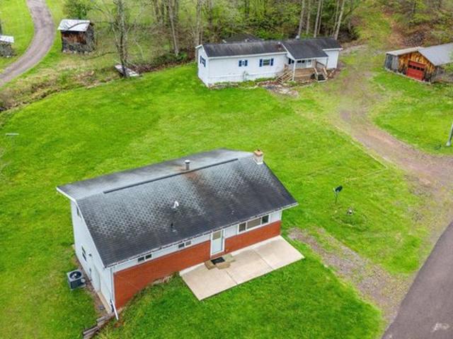 House for sale in Garrett, Maryland