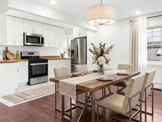 House for sale in The Bronx, Arverne