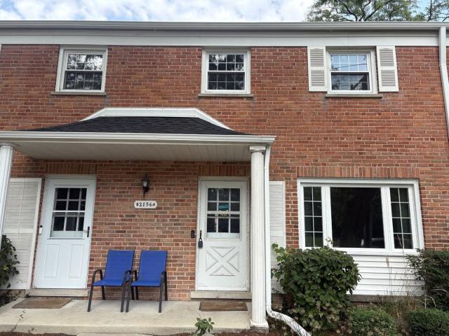 Townhouse for rent in Glenview, Illinois