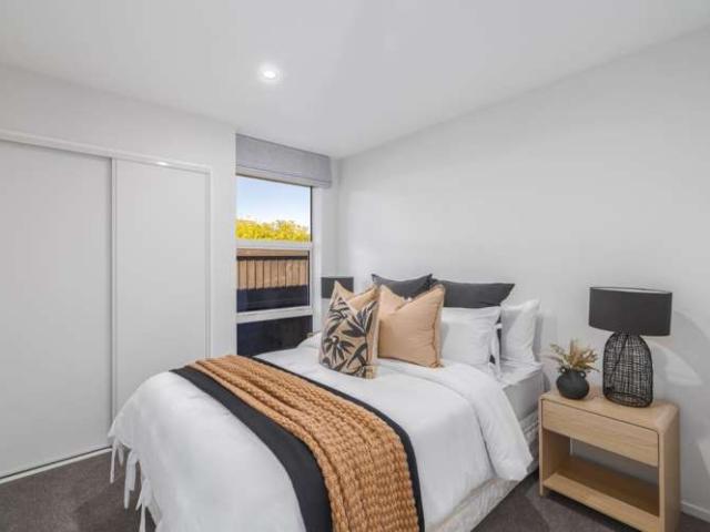 Townhouse for rent in Canterbury