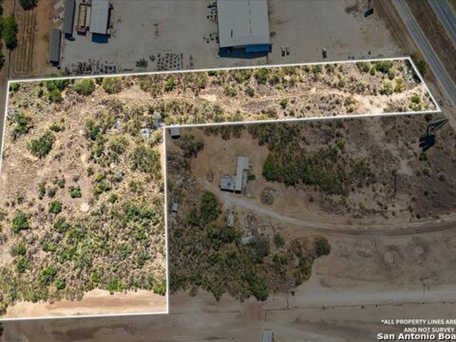Land for sale in Pleasanton, Texas