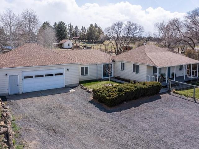 House for sale in Oregonia