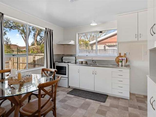 Apartment for sale in Casebrook, Canterbury