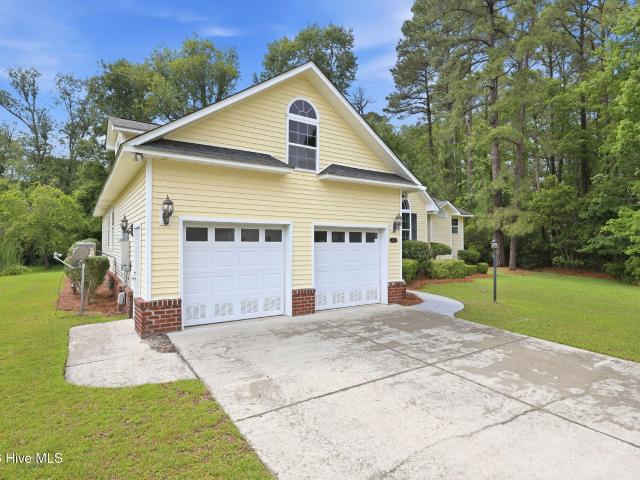 House for sale in Fairfield Harbour, Craven County