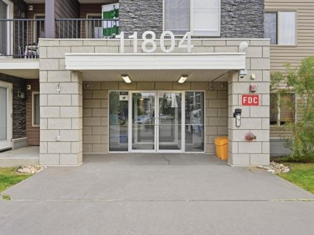 Condo for sale in Heritage Point, Edmonton