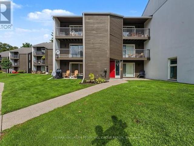 Townhouse for rent in Oro-Medonte, Central Ontario