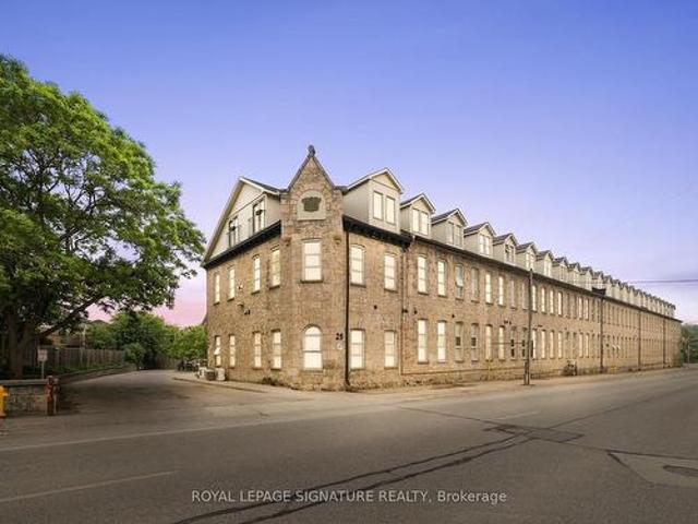 Condo for sale in Cambridge Condo for sale in Cambridge