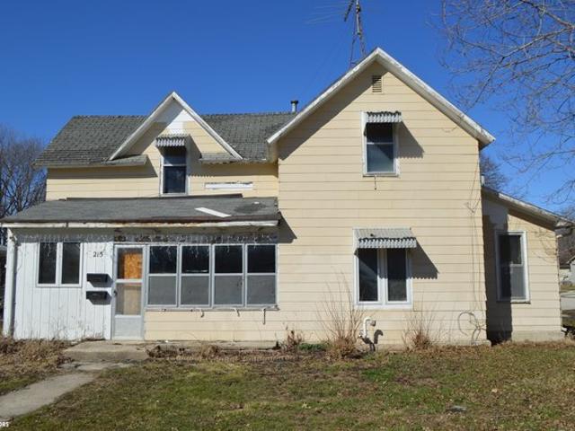 House for sale in Belmond, Iowa