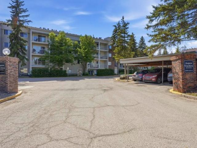 Condo for sale in Wedgewood, Alberta