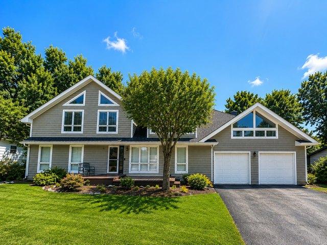 House for sale in Clarendon Hills, Illinois