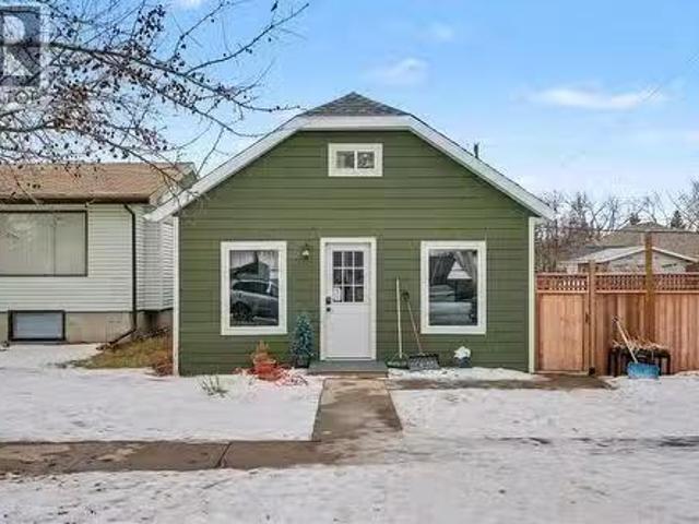 House for sale in Three Hills, Alberta