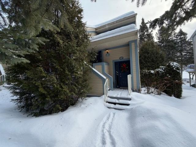 Property for rent in Laurentides, Quebec