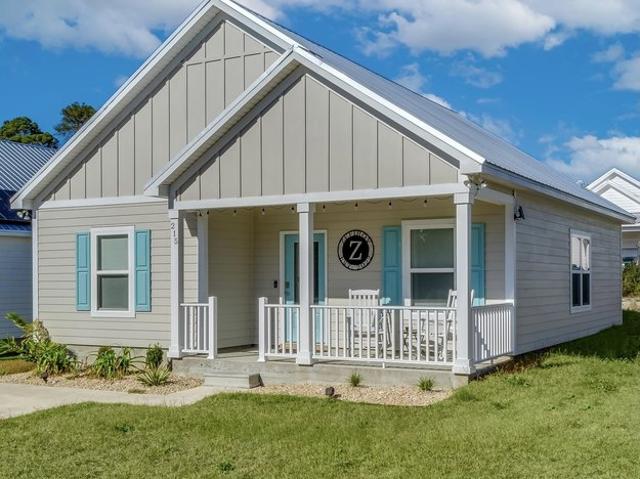 House for sale in Carrabelle, Florida