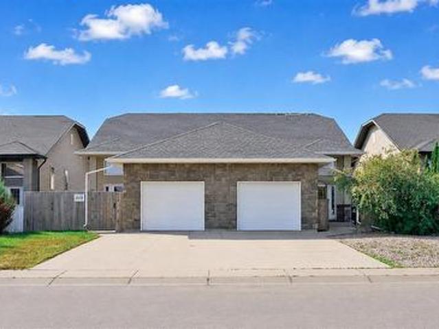 House for sale in Warman, Saskatchewan