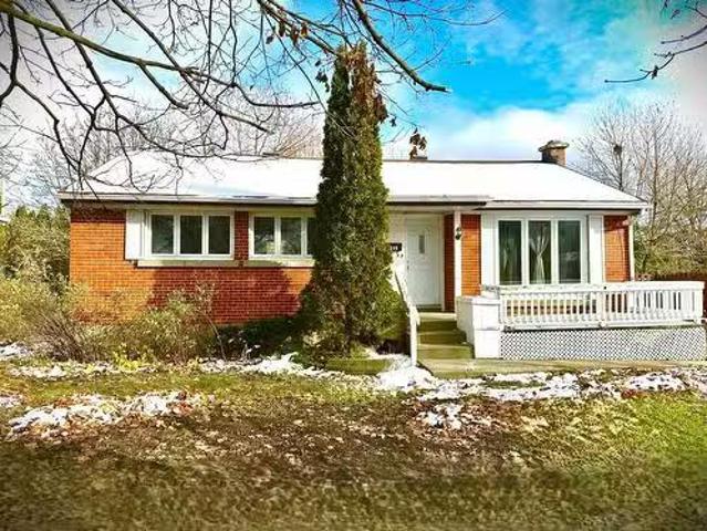 House for sale in Dorval, Quebec