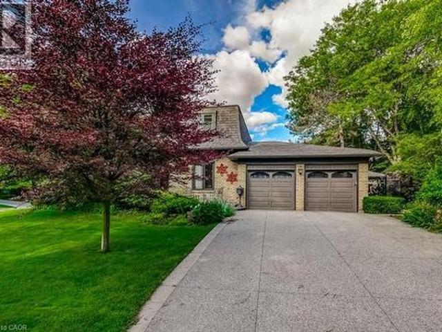 House for sale in Ancaster, Ontario