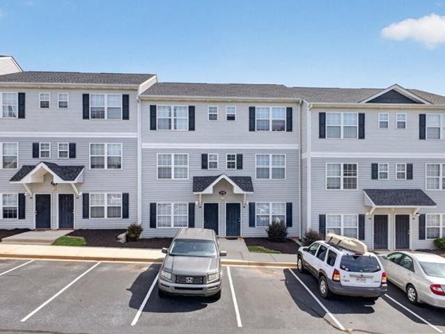 Townhouse for sale in Central, South Carolina