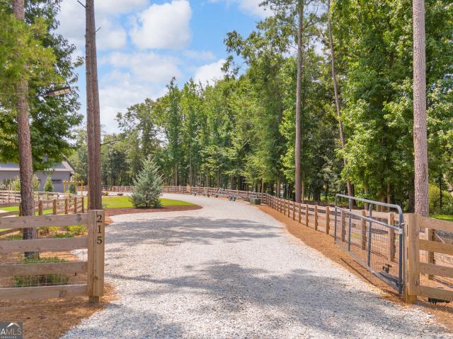 House for sale in Hartwell, Georgia