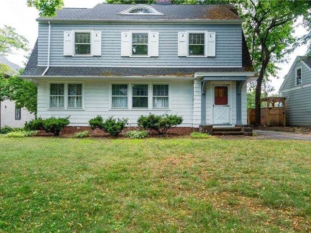 House for sale in Oak Hill, New York