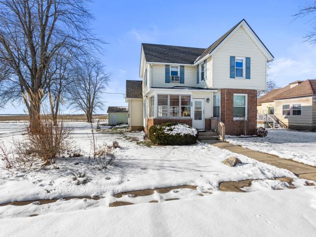 Property for sale in Dewitt, Illinois