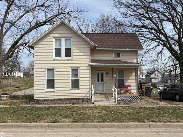 House for sale in Brooklyn, Iowa