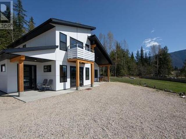 House for sale in Nakusp, British Columbia