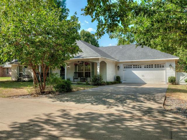 House for sale in Mustang, Oklahoma