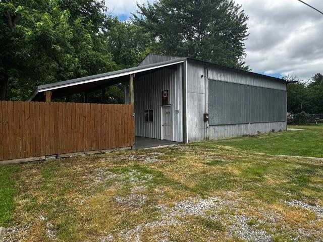 House for sale in Perry, Illinois